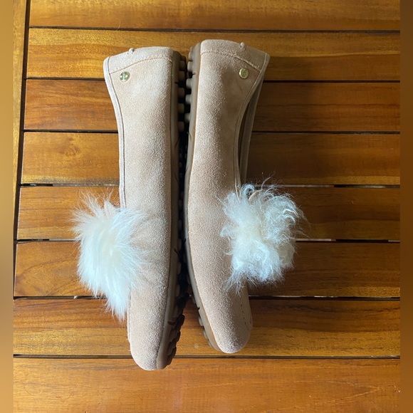 New- UGG Kaley Wisp Genuine Shearling Flats - Picture 9 of 16
